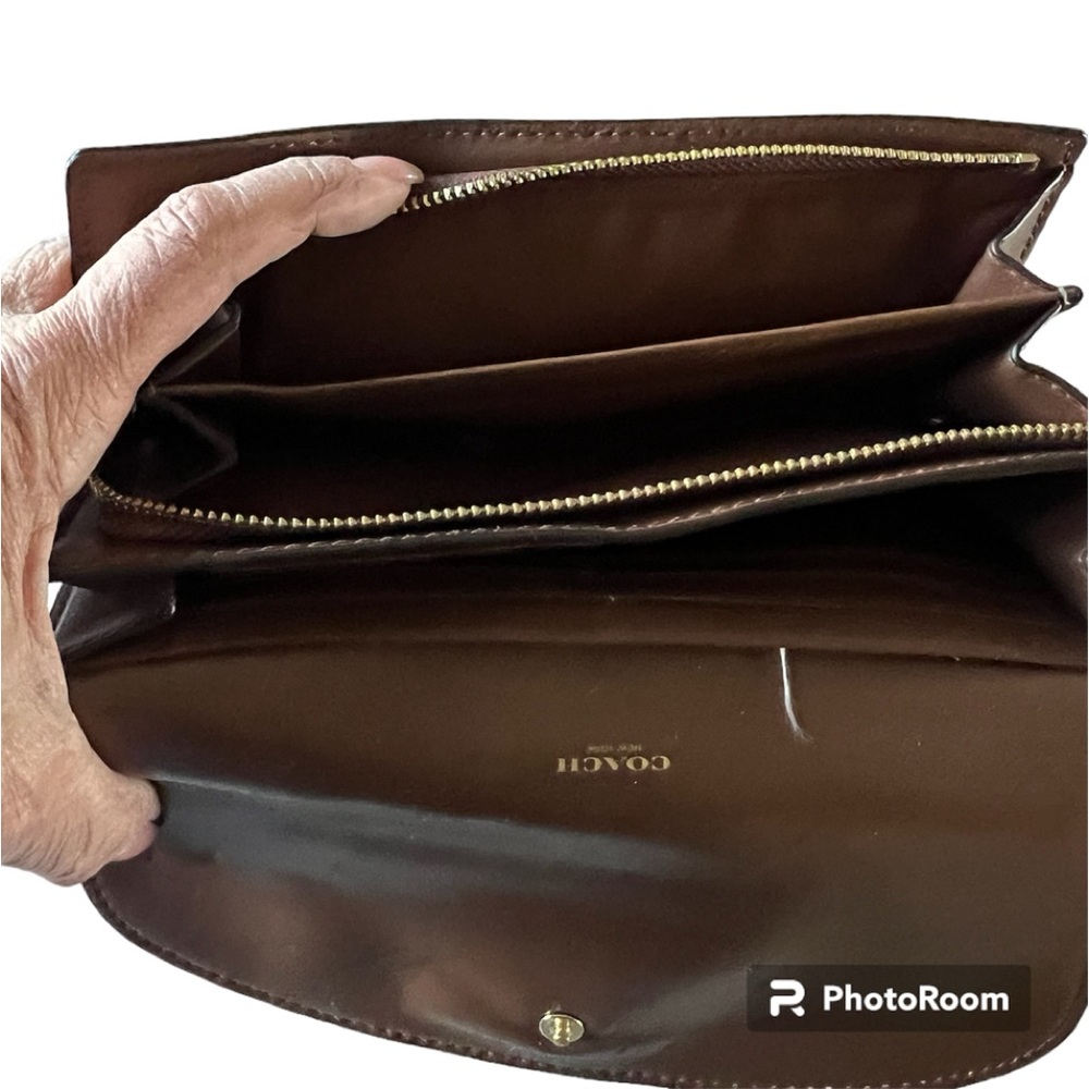 Coach Brown Signature Wallet - Picture 4 of 9